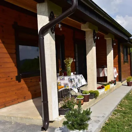 Kucica Od Drveta 1 * קופאוניק