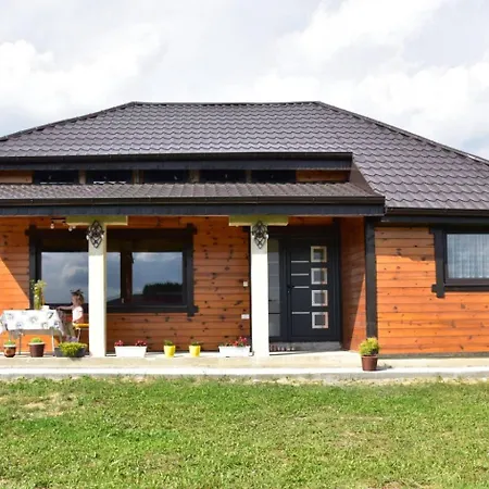 Kucica Od Drveta 1 *