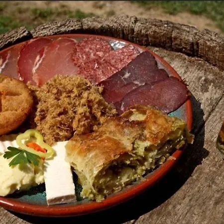 בית נופש Kucica Od Drveta 1