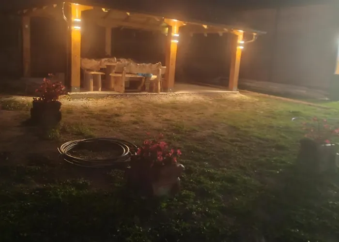 펜션 Kucica Od Drveta 1